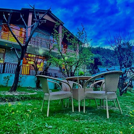 The Manu Emerald # Farmhouse # Top Selling Cottage In Manali # Peaceful Heritage Cozy Stay # Lawn With Bonfire # Most Awarded Esterno foto