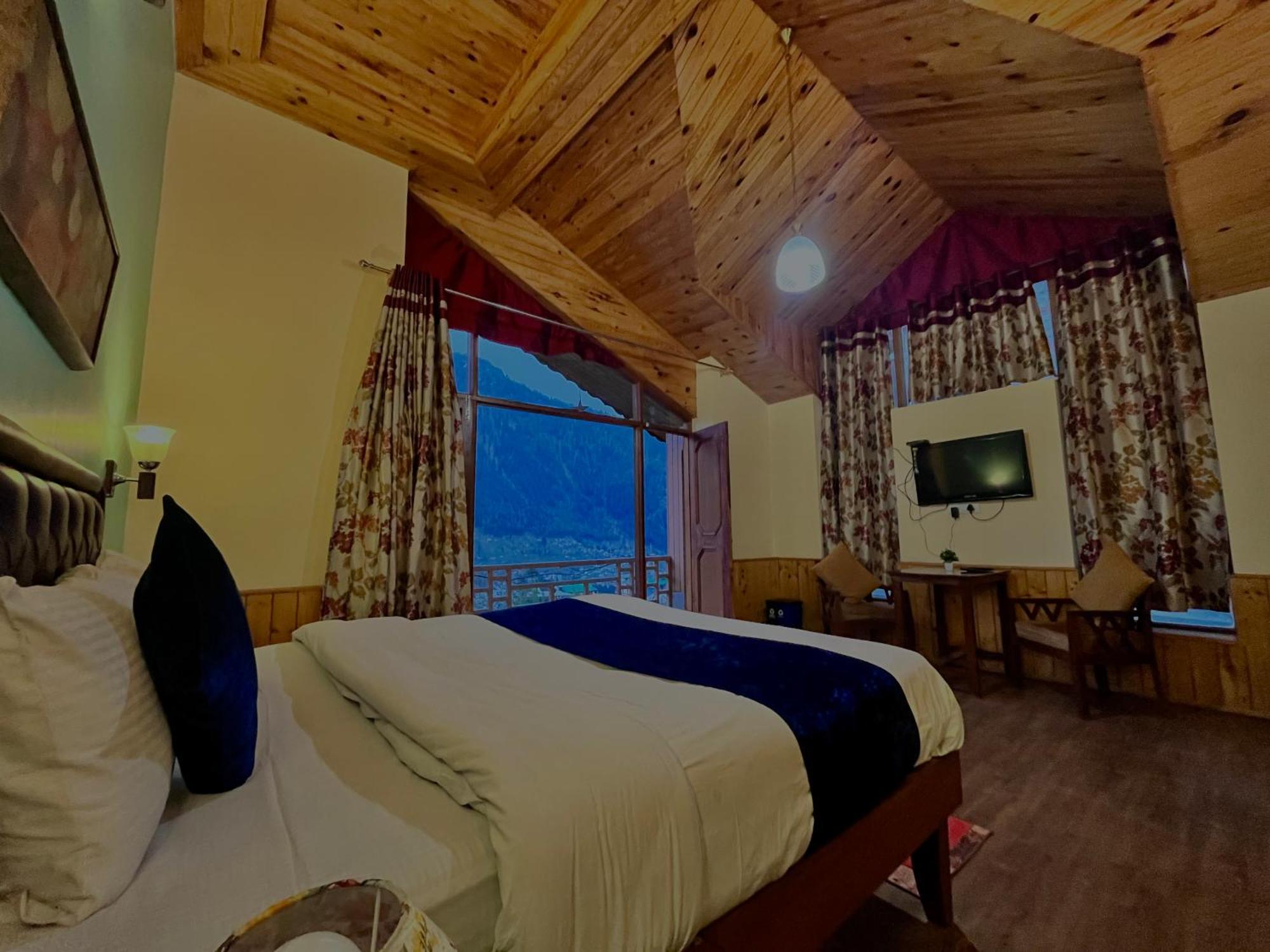 The Manu Emerald # Farmhouse # Top Selling Cottage In Manali # Peaceful Heritage Cozy Stay # Lawn With Bonfire # Most Awarded Esterno foto