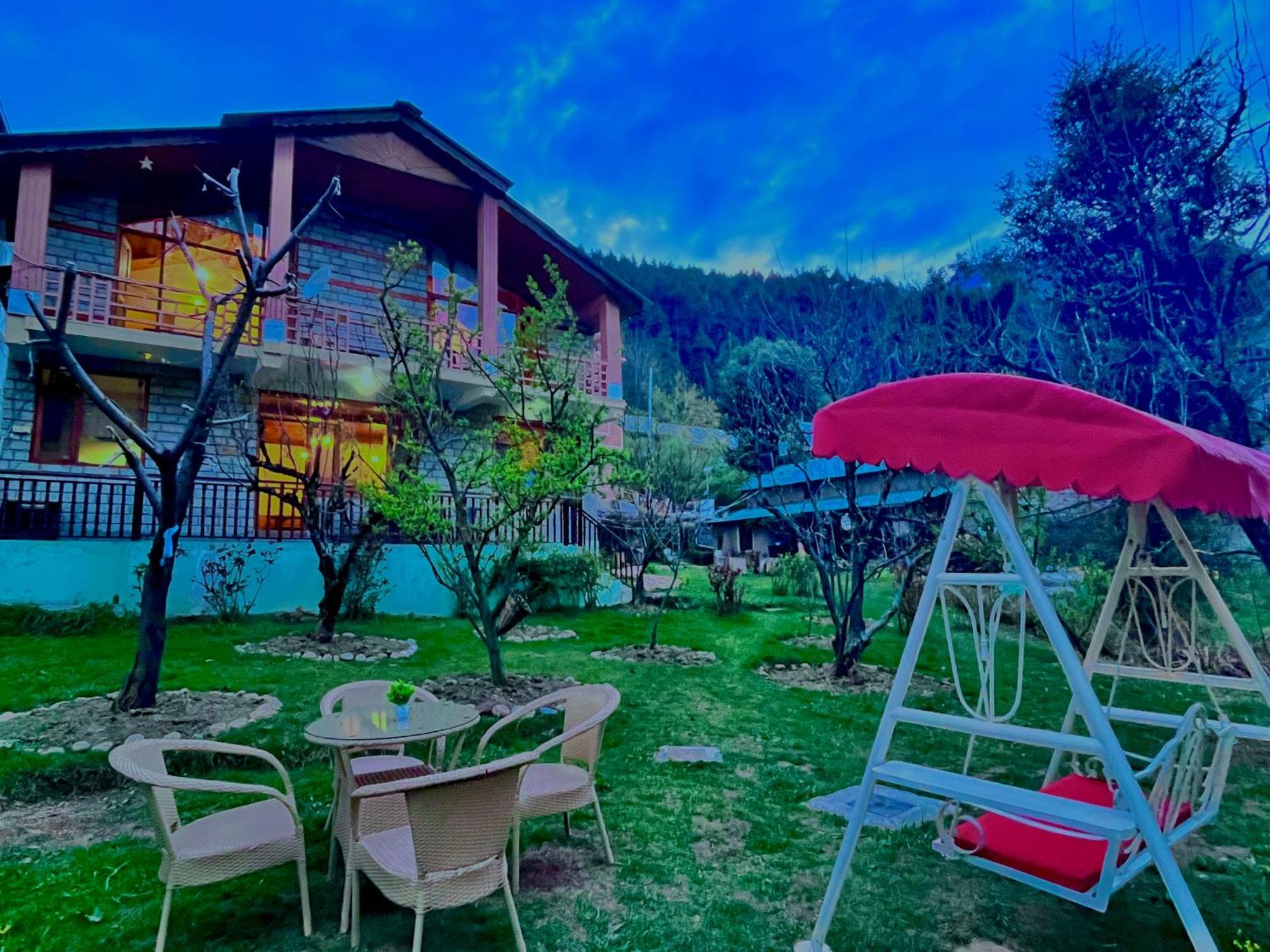 The Manu Emerald # Farmhouse # Top Selling Cottage In Manali # Peaceful Heritage Cozy Stay # Lawn With Bonfire # Most Awarded Esterno foto