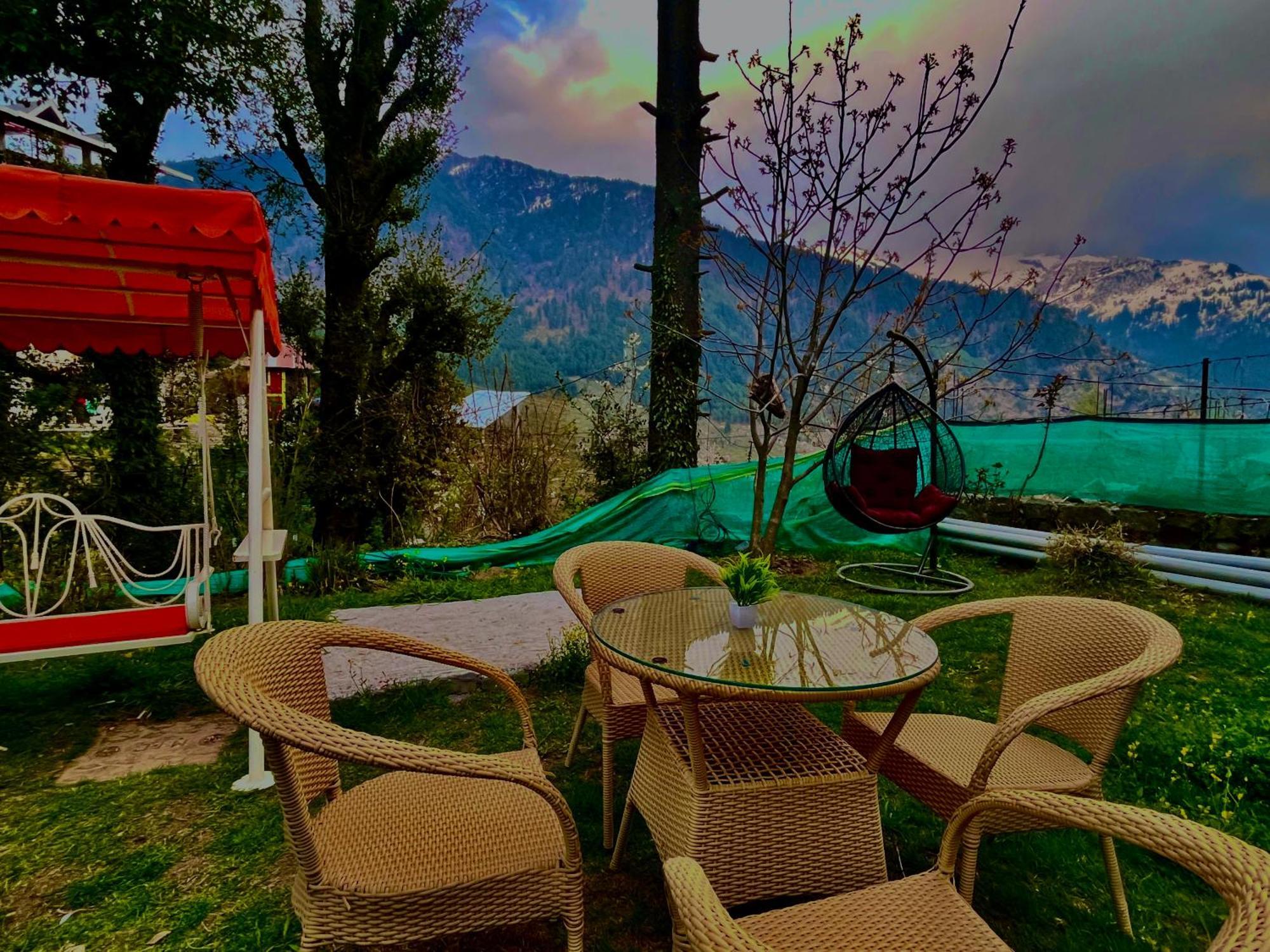 The Manu Emerald # Farmhouse # Top Selling Cottage In Manali # Peaceful Heritage Cozy Stay # Lawn With Bonfire # Most Awarded Esterno foto