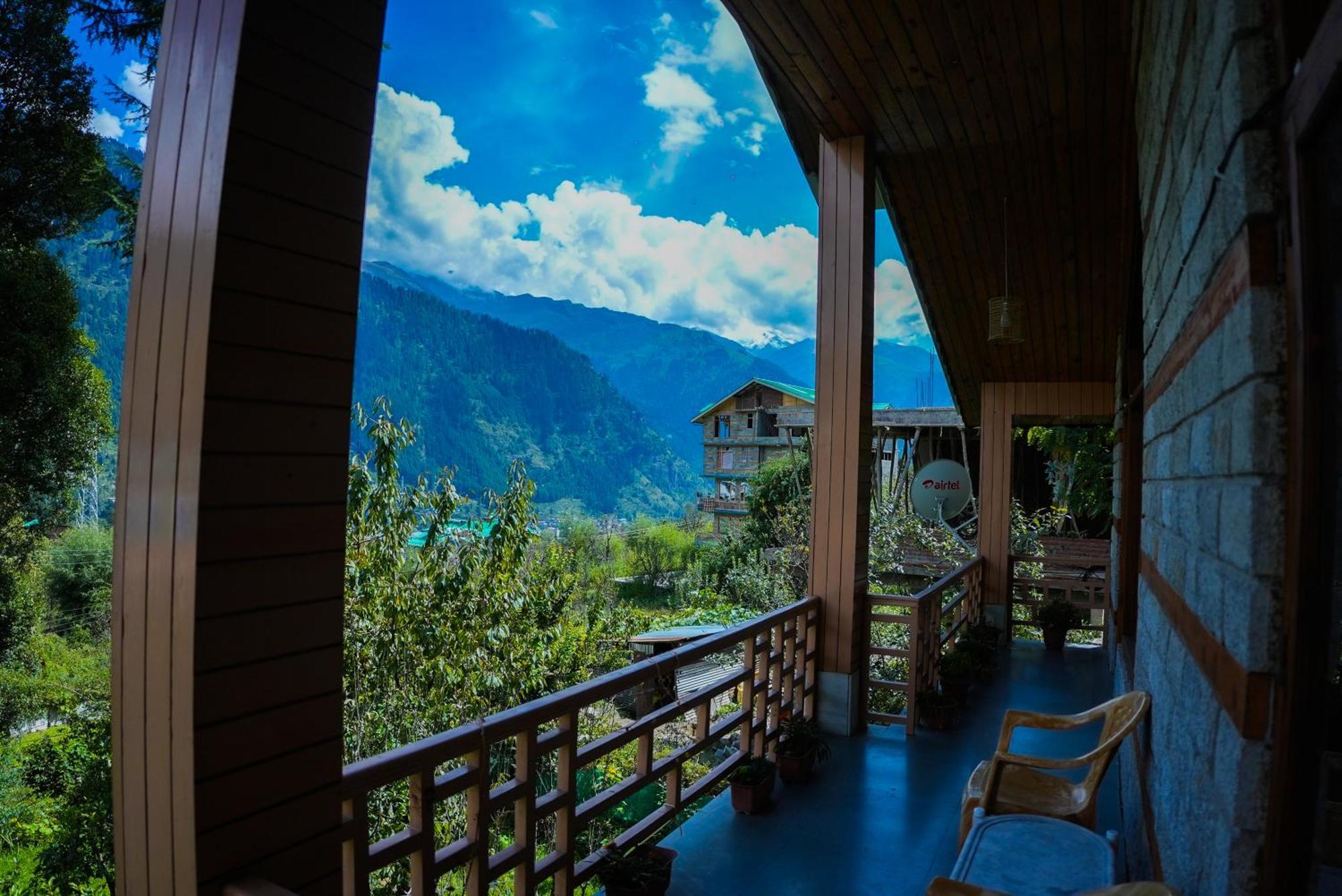 The Manu Emerald # Farmhouse # Top Selling Cottage In Manali # Peaceful Heritage Cozy Stay # Lawn With Bonfire # Most Awarded Esterno foto