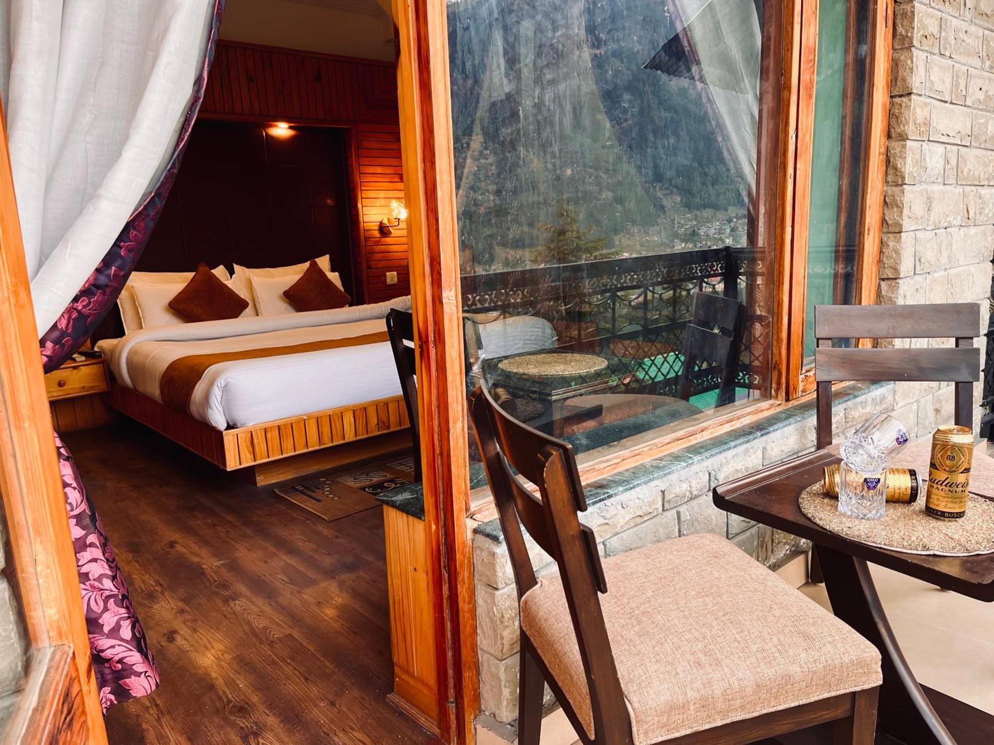 The Manu Emerald # Farmhouse # Top Selling Cottage In Manali # Peaceful Heritage Cozy Stay # Lawn With Bonfire # Most Awarded Esterno foto