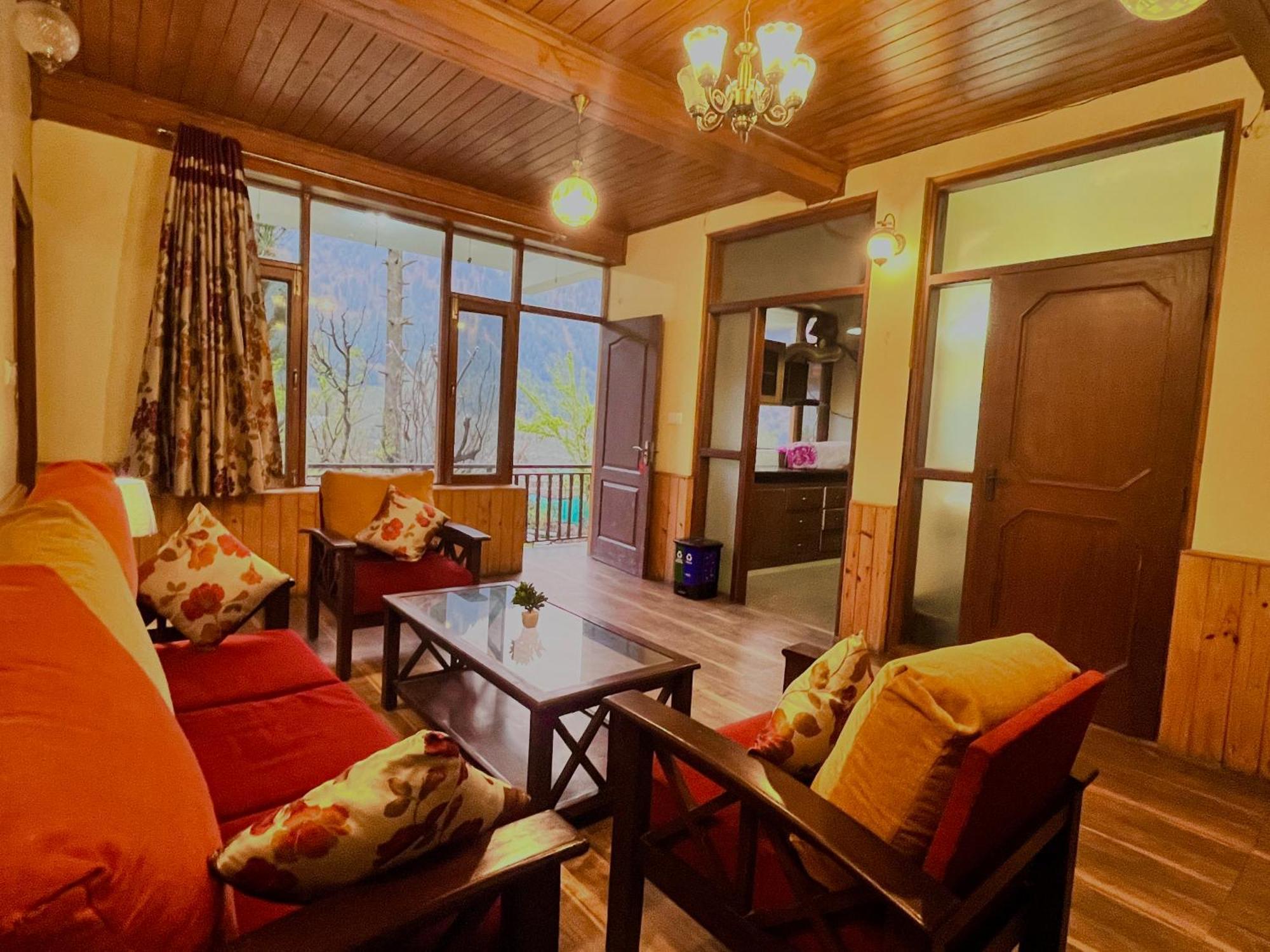 The Manu Emerald # Farmhouse # Top Selling Cottage In Manali # Peaceful Heritage Cozy Stay # Lawn With Bonfire # Most Awarded Esterno foto