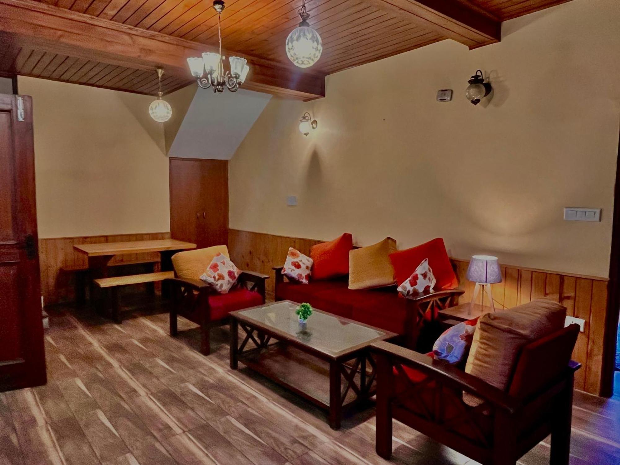 The Manu Emerald # Farmhouse # Top Selling Cottage In Manali # Peaceful Heritage Cozy Stay # Lawn With Bonfire # Most Awarded Esterno foto