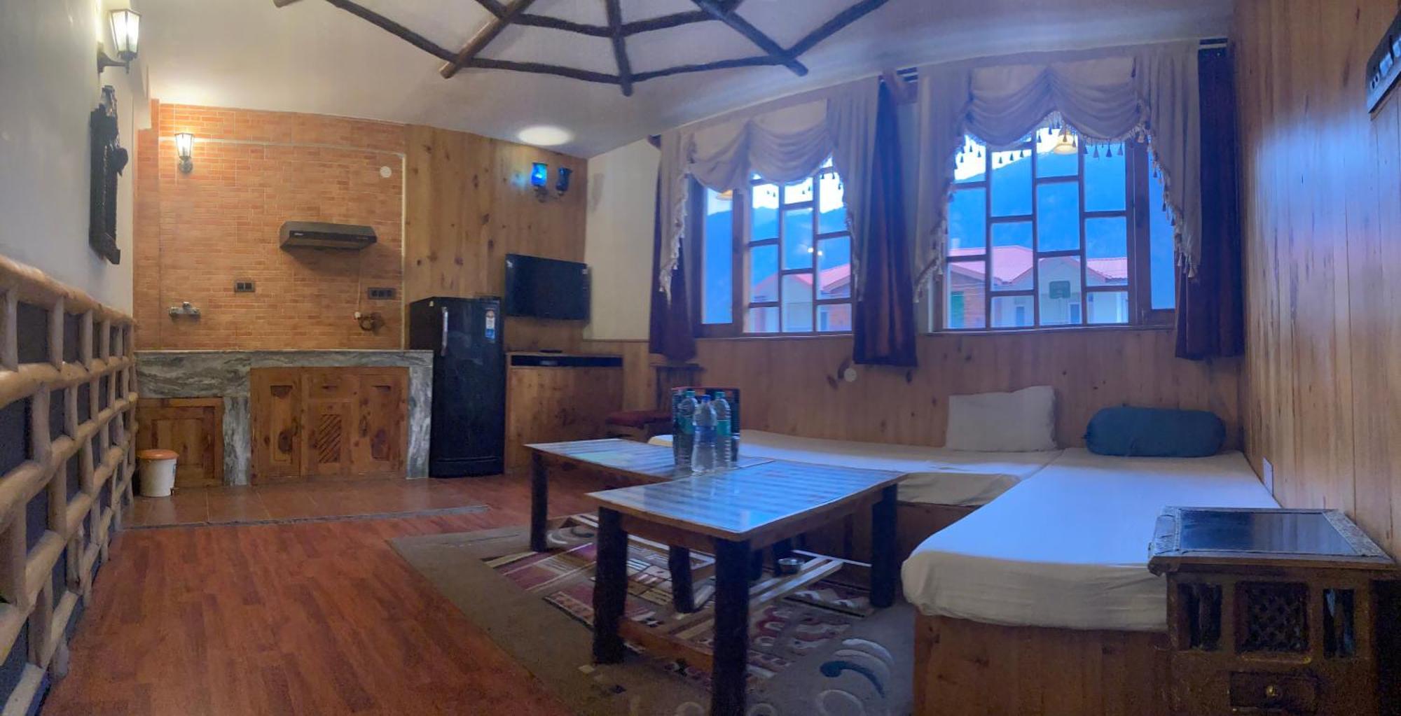 The Manu Emerald # Farmhouse # Top Selling Cottage In Manali # Peaceful Heritage Cozy Stay # Lawn With Bonfire # Most Awarded Esterno foto