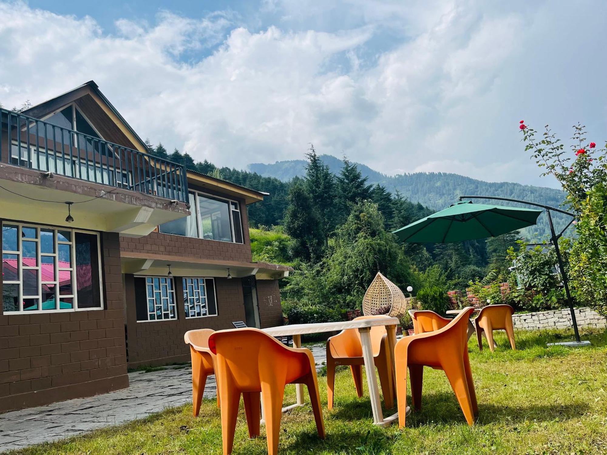 The Manu Emerald # Farmhouse # Top Selling Cottage In Manali # Peaceful Heritage Cozy Stay # Lawn With Bonfire # Most Awarded Esterno foto